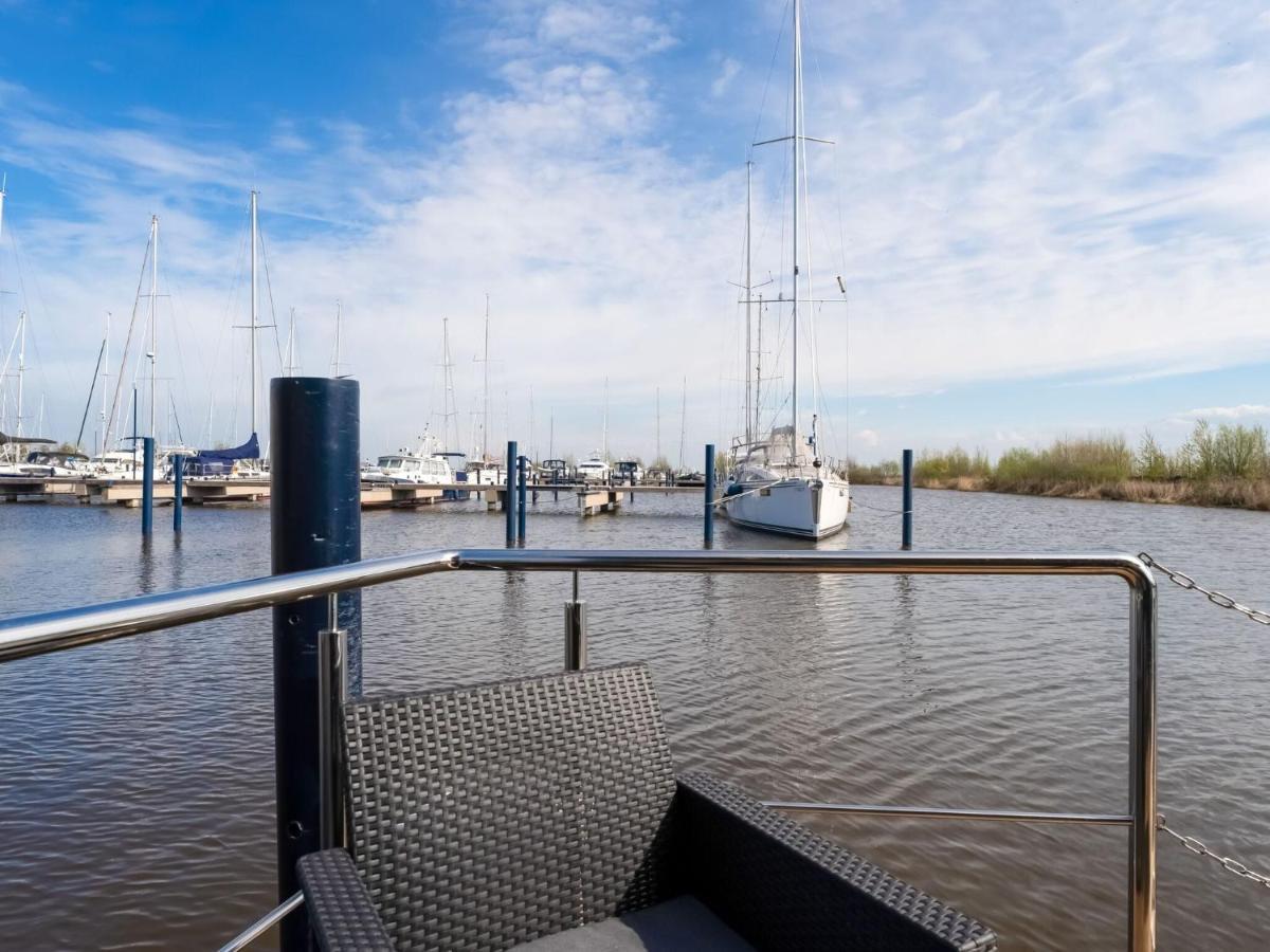 Beautiful Houseboat In Marina Of Volendam Hotel Ngoại thất bức ảnh